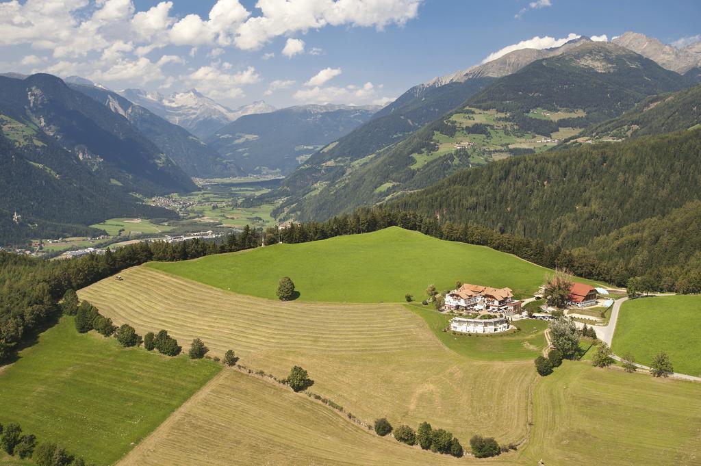 Hotel Amaten Brunico Esterno foto