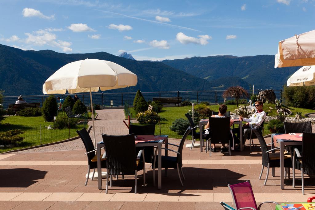 Hotel Amaten Brunico Esterno foto