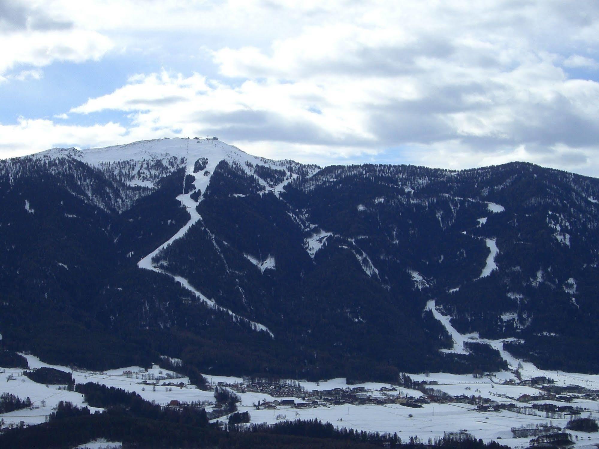 Hotel Amaten Brunico Esterno foto