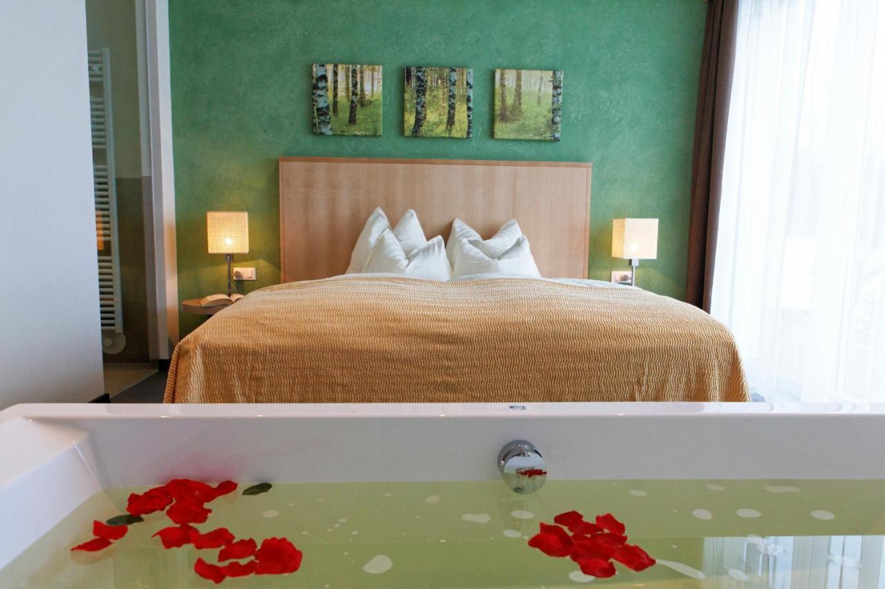 Hotel Amaten Brunico Esterno foto